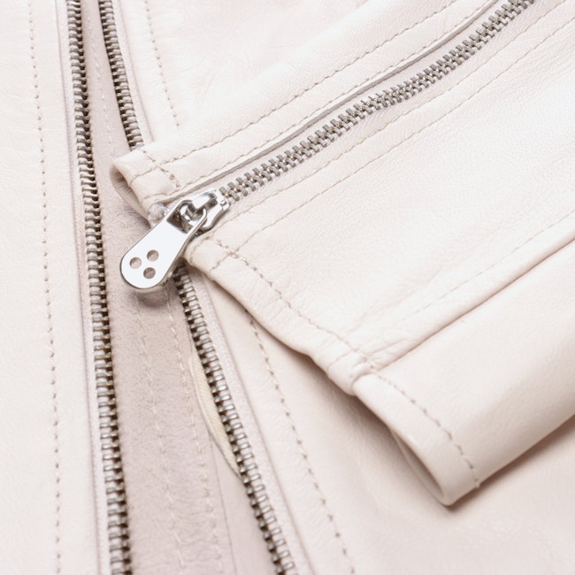 Image 4 of Kyoga LeatherJacket 36 Cream in color White | Vite EnVogue