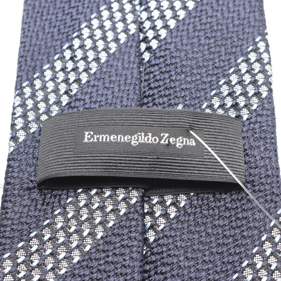 Image 3 of Tie Darkblue in color Blue | Vite EnVogue