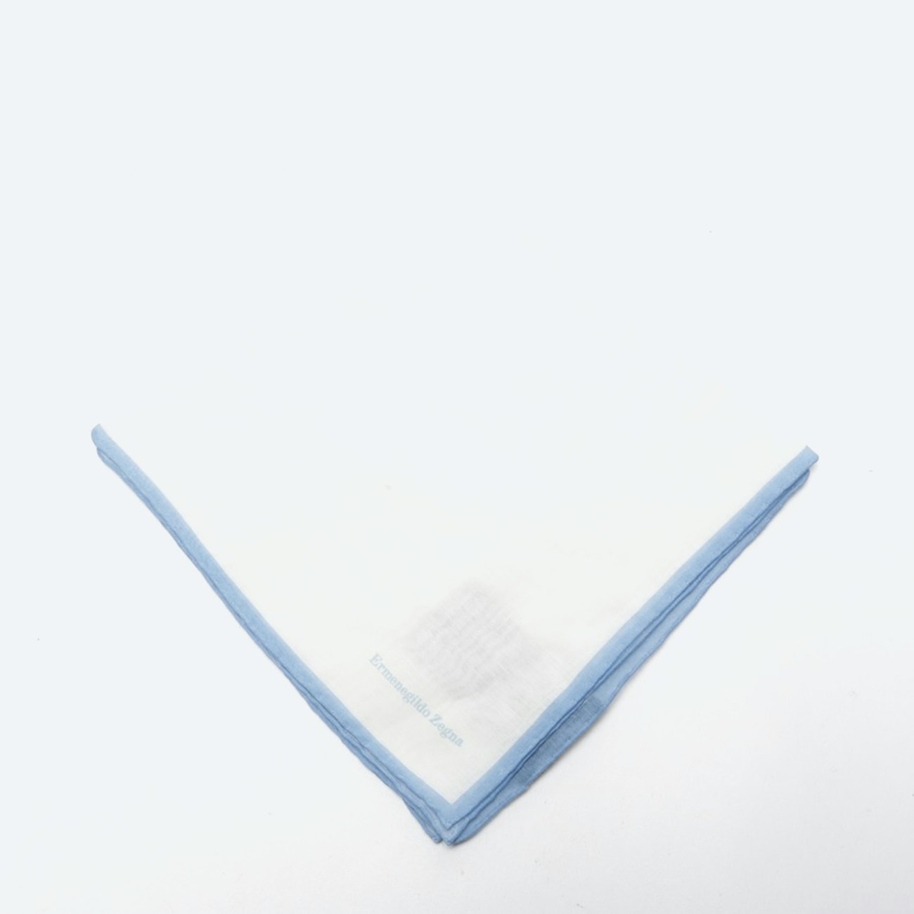 Image 1 of Pocket square White in color White | Vite EnVogue