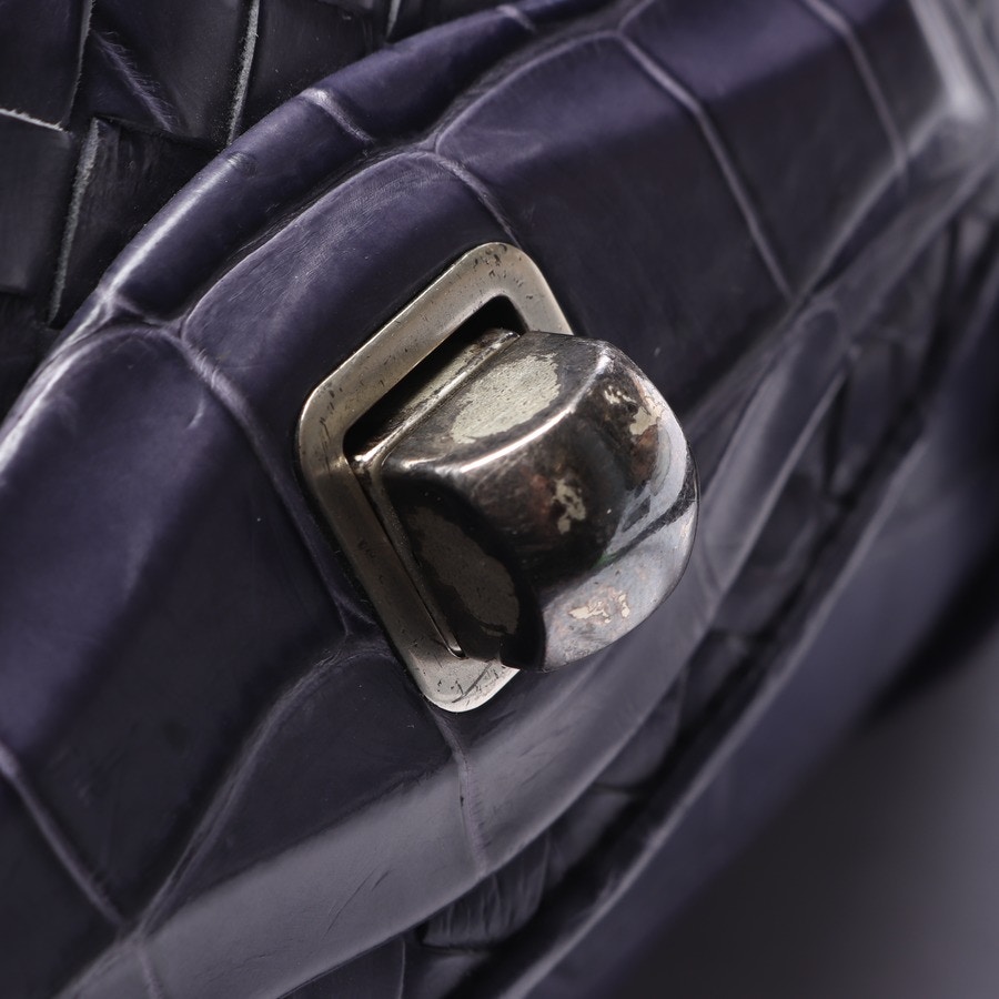 Image 8 of Shoulder Bag Mediumpurple in color Purple | Vite EnVogue