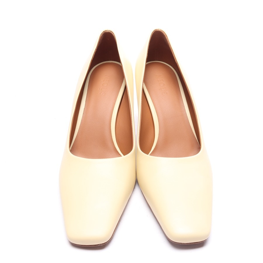 Image 2 of Pumps EUR38 Yellow in color Yellow | Vite EnVogue