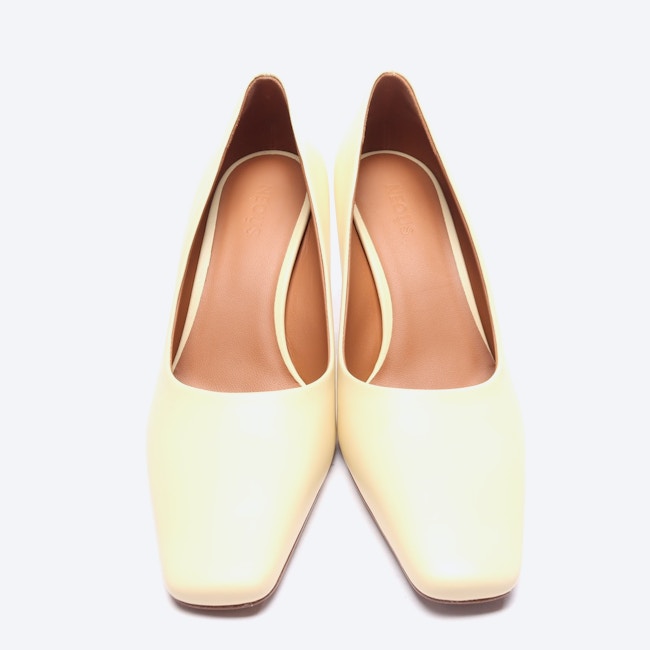 Image 2 of Pumps EUR38 Pastel yellow in color Yellow | Vite EnVogue