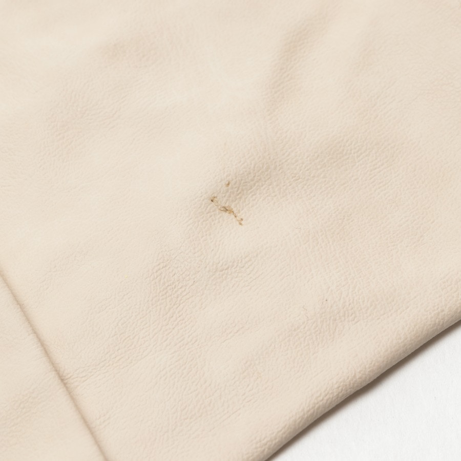Image 8 of Chaps Beige in color White | Vite EnVogue