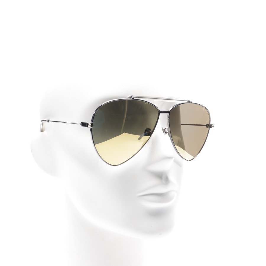 Image 3 of AM005S Aviator Silver in color Metallic | Vite EnVogue
