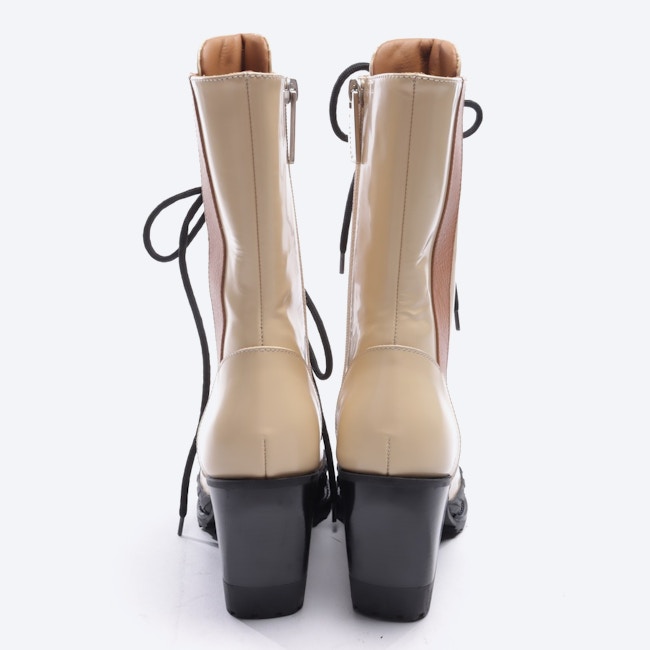 Image 3 of Boots EUR 37.5 Beige in color White | Vite EnVogue