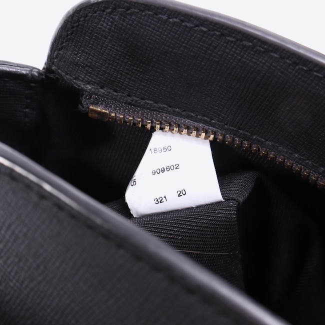 Image 6 of Handbag in color Black | Vite EnVogue