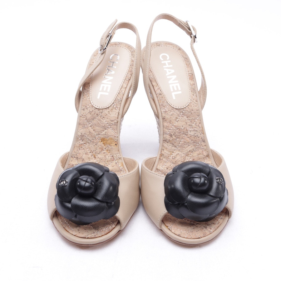 Image 2 of Wedges EUR 36.5 Beige in color White | Vite EnVogue