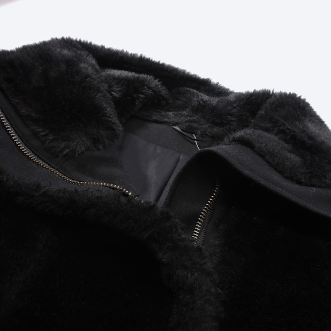 Image 3 of Winter Jacket 32 Black in color Black | Vite EnVogue