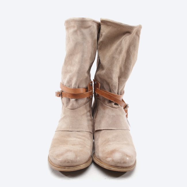 Image 2 of Ankle Boots EUR38 Beige in color White | Vite EnVogue